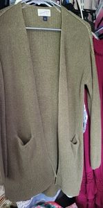 Universal Thread knit sweater with pockets